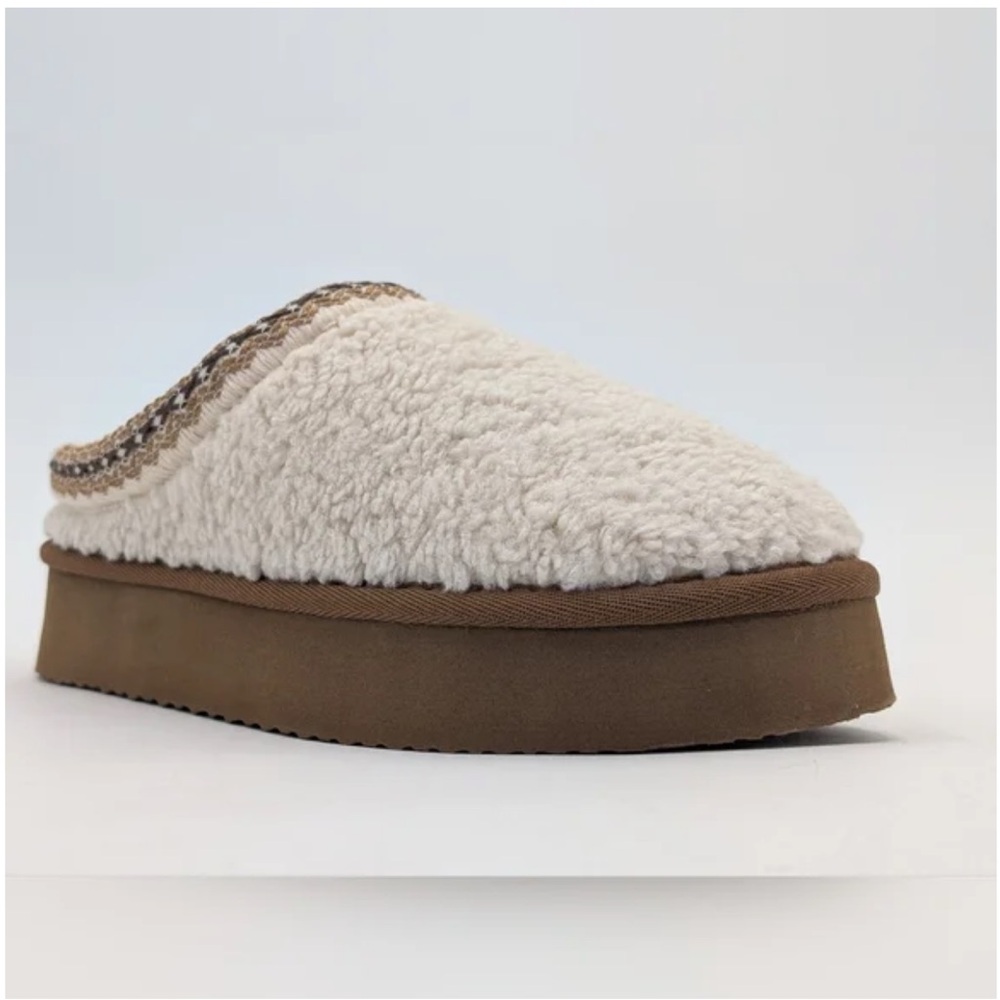 Like New! Haute Hippie Memory Foam Clogs - Picture 2 of 8